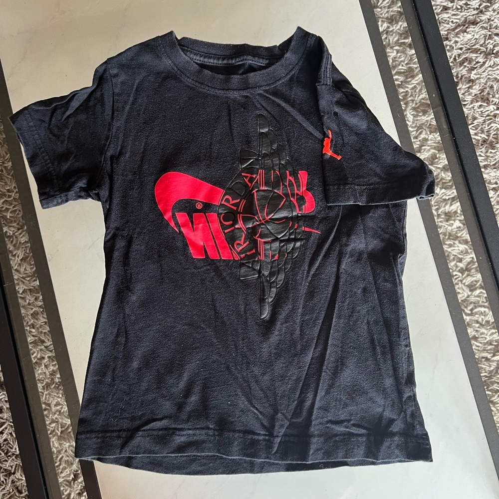 Boys Medium Jordan shirt